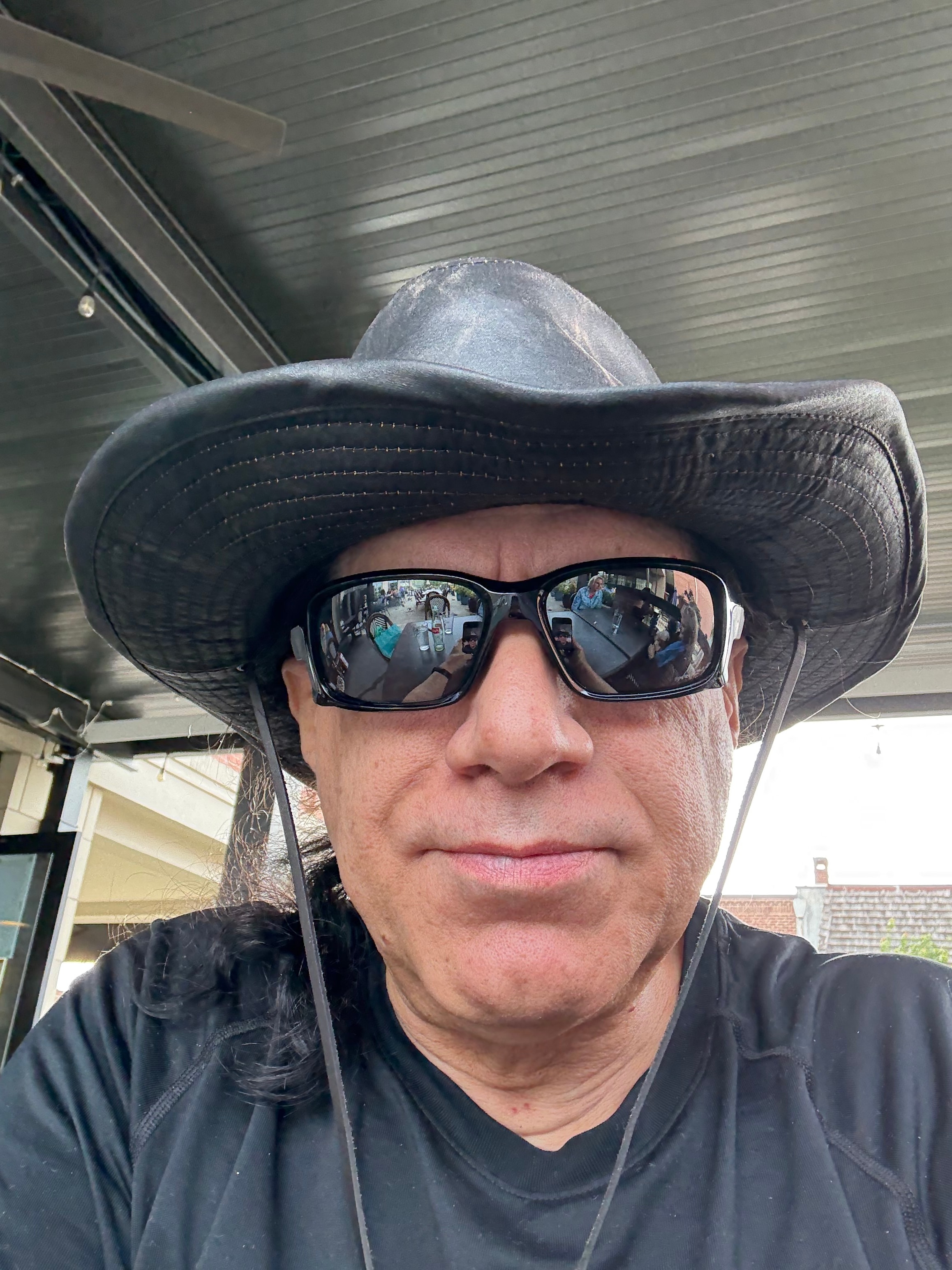 Giarmo — artist and photographer